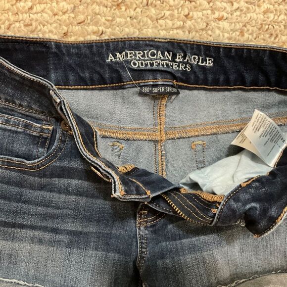 American Eagle denim shorts women’s size 2 - Picture 2 of 5